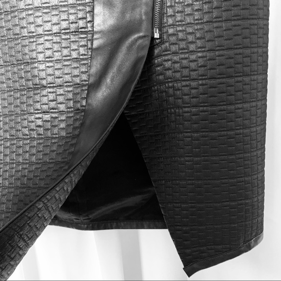 Lord & Taylor Black Faux Leather Women’s Skirt - Picture 5 of 9